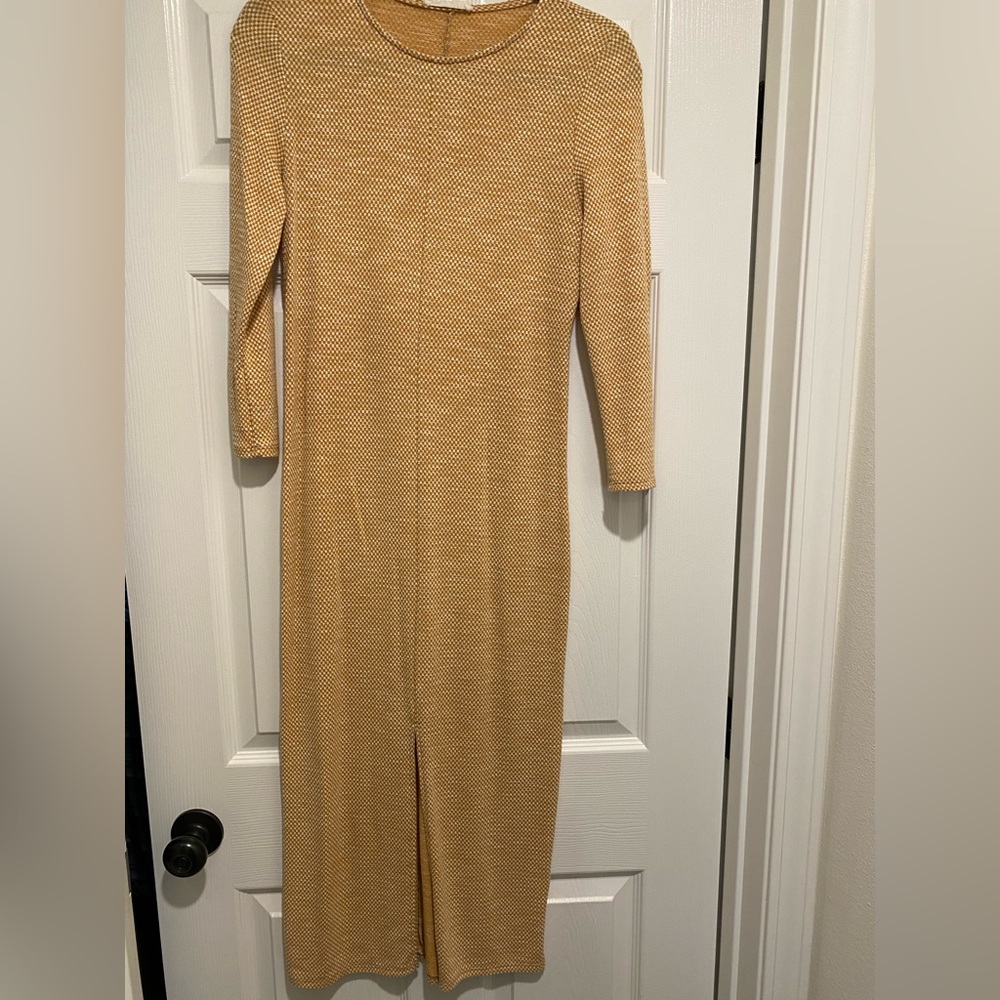 Orange 3/4 sleeve midi dress.
